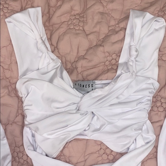 Princess Polly Porto Cervo Tie Up Crop Top - Picture 5 of 6